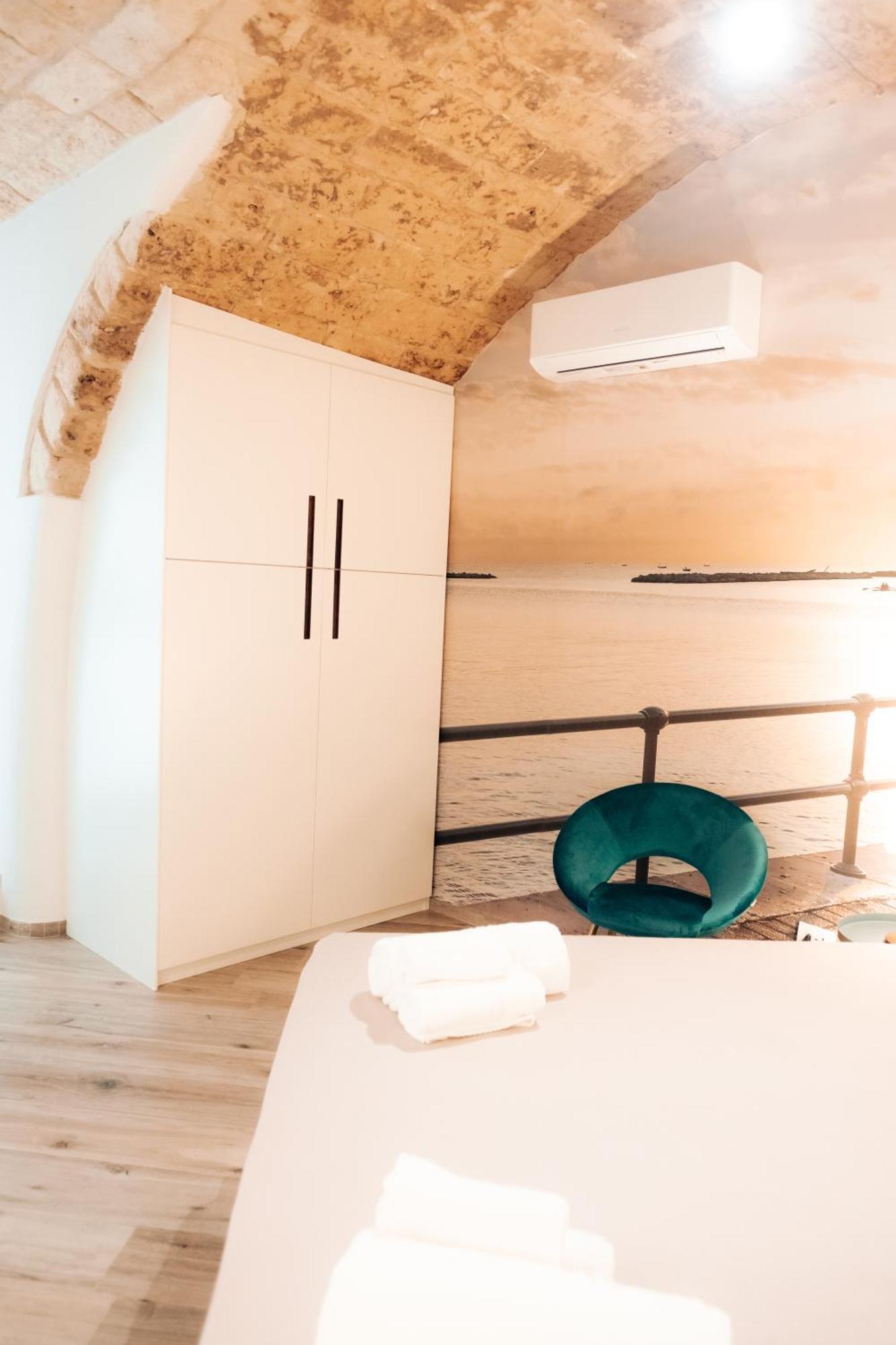 Timeless Apulian Luxury Apartament Bari